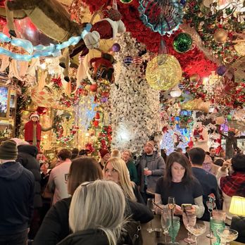 Oscar Wilde - Cocktail Bars Near Me - New York, New York