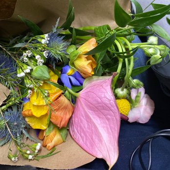 Stonefruit Botanical - 50$ bouquet :/ - Florists Near Me - Brooklyn, New York