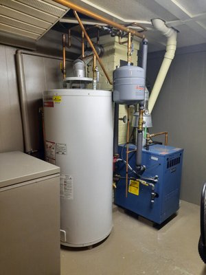 Puccinelli Plumbing & Heating Logo