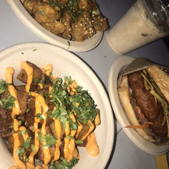 Sunday C&C Eatery - Food Trucks Near Me - Brooklyn, New York