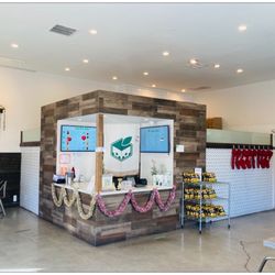 Boba Box - Afternoon vibe. Chill place to hangout.