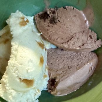 Rich Farm Ice Cream - Buttercrunch and German Chocolate Brownie - Ice Cream & Frozen Yogurt Near Me - Middlefield, Connecticut Rich Farm Ice Cream - Buttercrunch and German Chocolate Brownie - Ice Cream & Frozen Yogurt Near Me - Middlefield, Connecticut