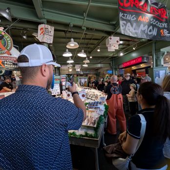 Pike Place Fish Market - Seafood Markets Near Me - Seattle, Washington Pike Place Fish Market - Seafood Markets Near Me - Seattle, Washington