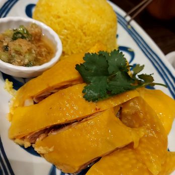 Pine House Cafe - Hunain chicken - Cafes Near Me - Toronto, Ontario