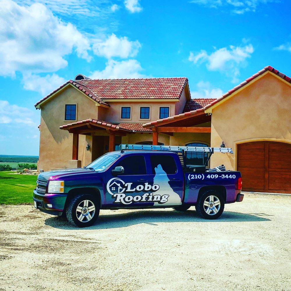 Slide of Lobo Roofing