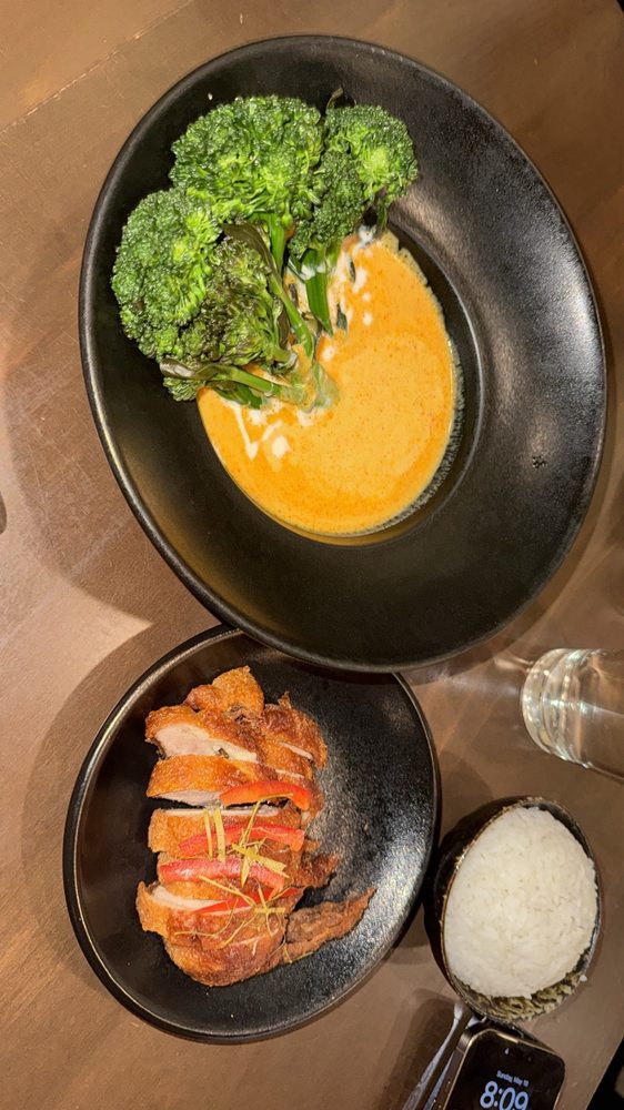 Dok Mali Thai Kitchen