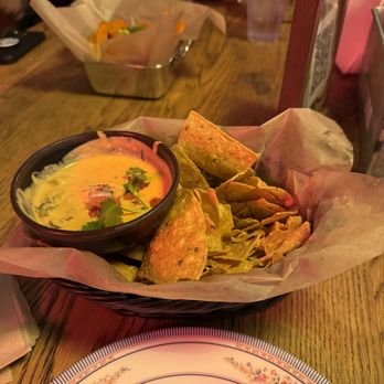 Broken English Taco Pub - The Loop - Queso Fundido - Mexican Near Me - Chicago, Illinois Broken English Taco Pub - The Loop - Queso Fundido - Mexican Near Me - Chicago, Illinois