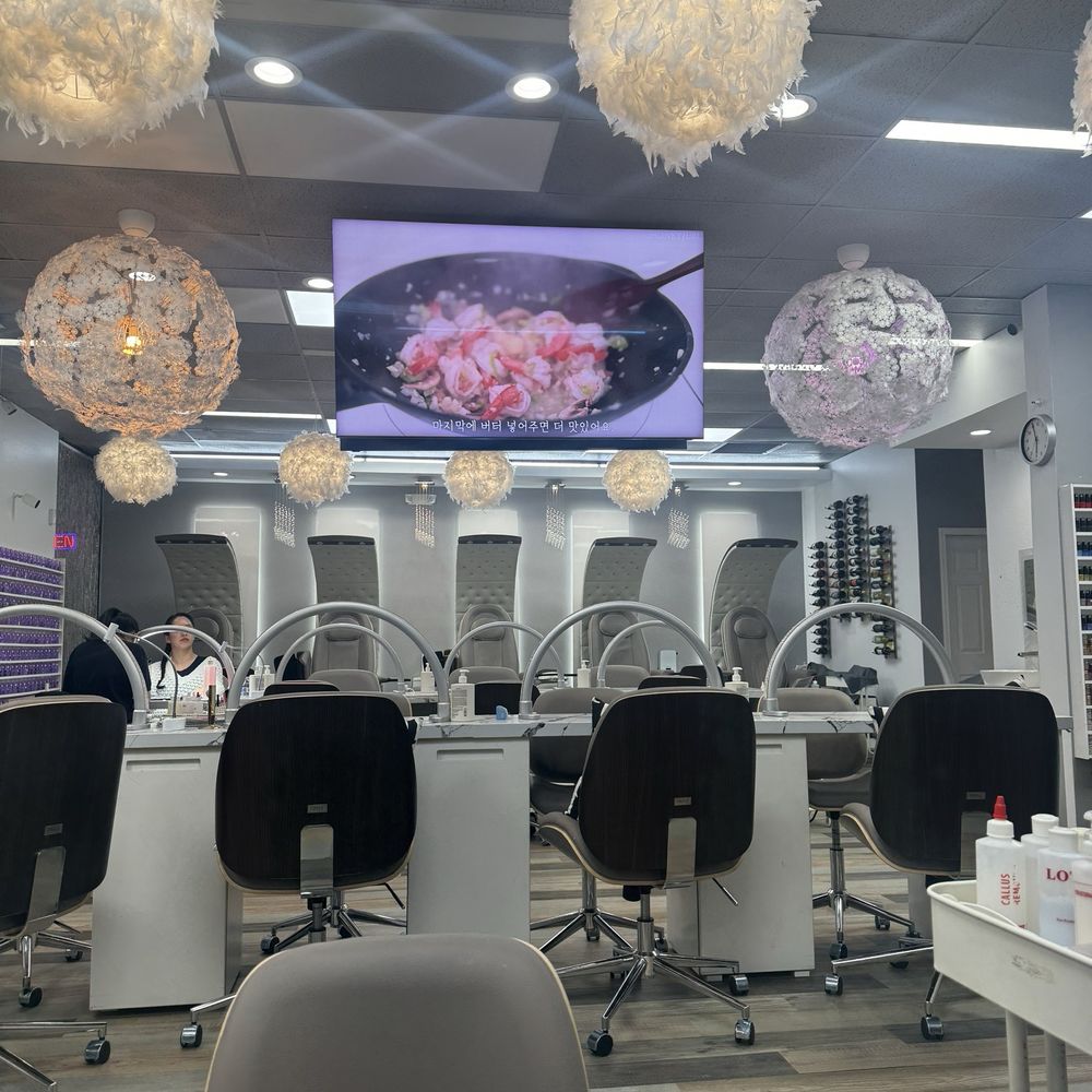 iFancy Nails Lounge & Spa - Inside - Nail Salons Near Me - La Mesa, California