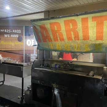 Jarritos Restaurant - Outside, they on the grill - Tacos Near Me - Fairfield, California