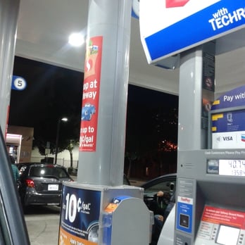 Chevron - Big store but no coffee after 8pm - Gas Stations Near Me - San Francisco, California