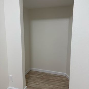 Inspired Closets Hawaii - Pantry closet - Interior Design Near Me - Honolulu, Hawaii