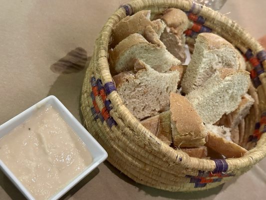 Aioli Bodega Espanola by null