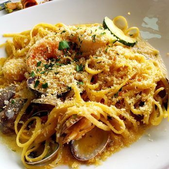 Parkers' Lighthouse - Seafood linguine pasta was absolutely perfect - Seafood Near Me - Long Beach, California