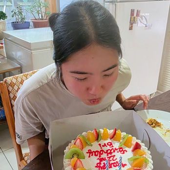 Mei Sum Bakery - Vanilla Durian Birthday cake - Bakeries Near Me - Portland, Oregon Mei Sum Bakery - Vanilla Durian Birthday cake - Bakeries Near Me - Portland, Oregon