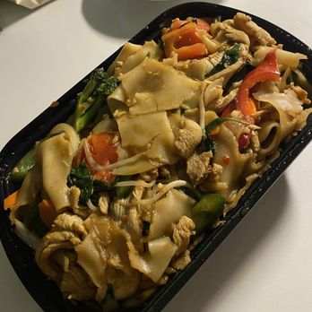 Yummy Thai - 088. Drunken Noodle - Thai Near Me - Irving, Texas Yummy Thai - 088. Drunken Noodle - Thai Near Me - Irving, Texas