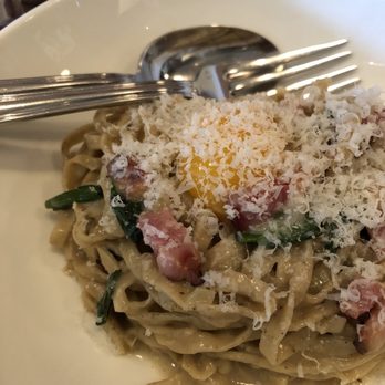 Daisies - Pasta Shops Near Me - Chicago, Illinois