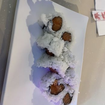 Hon Ramen - Salmon roll - Ramen Near Me - Bakersfield, California Hon Ramen - Salmon roll - Ramen Near Me - Bakersfield, California