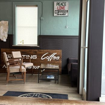 Common Grounds Brew & Roastery - Interior - Coffee & Tea Near Me - Lake Worth, Florida