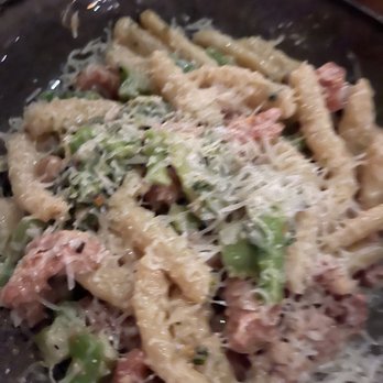Louie - Italian Near Me - Clayton, Missouri Louie - Italian Near Me - Clayton, Missouri