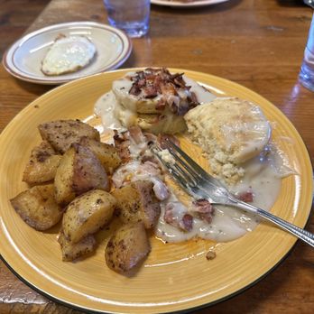 Drigo's Restaurant - Biscuit & Gravy w/ham & egg added - Breakfast & Brunch Near Me - Grand Canyon Village, Arizona