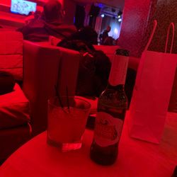 Rush Lounge at Golden Nugget - Drinkin and listenin