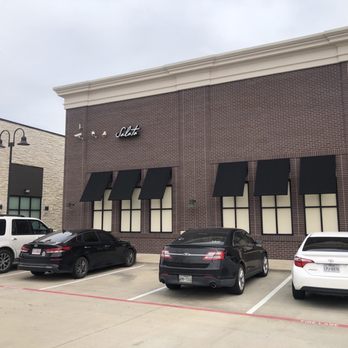 Salata - Outside - Salad Near Me - Southlake, Texas