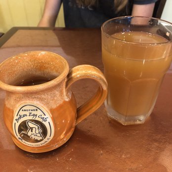 Another Broken Egg Cafe - Coffee and apple juice - Breakfast & Brunch Near Me - Panama City Beach, Florida
