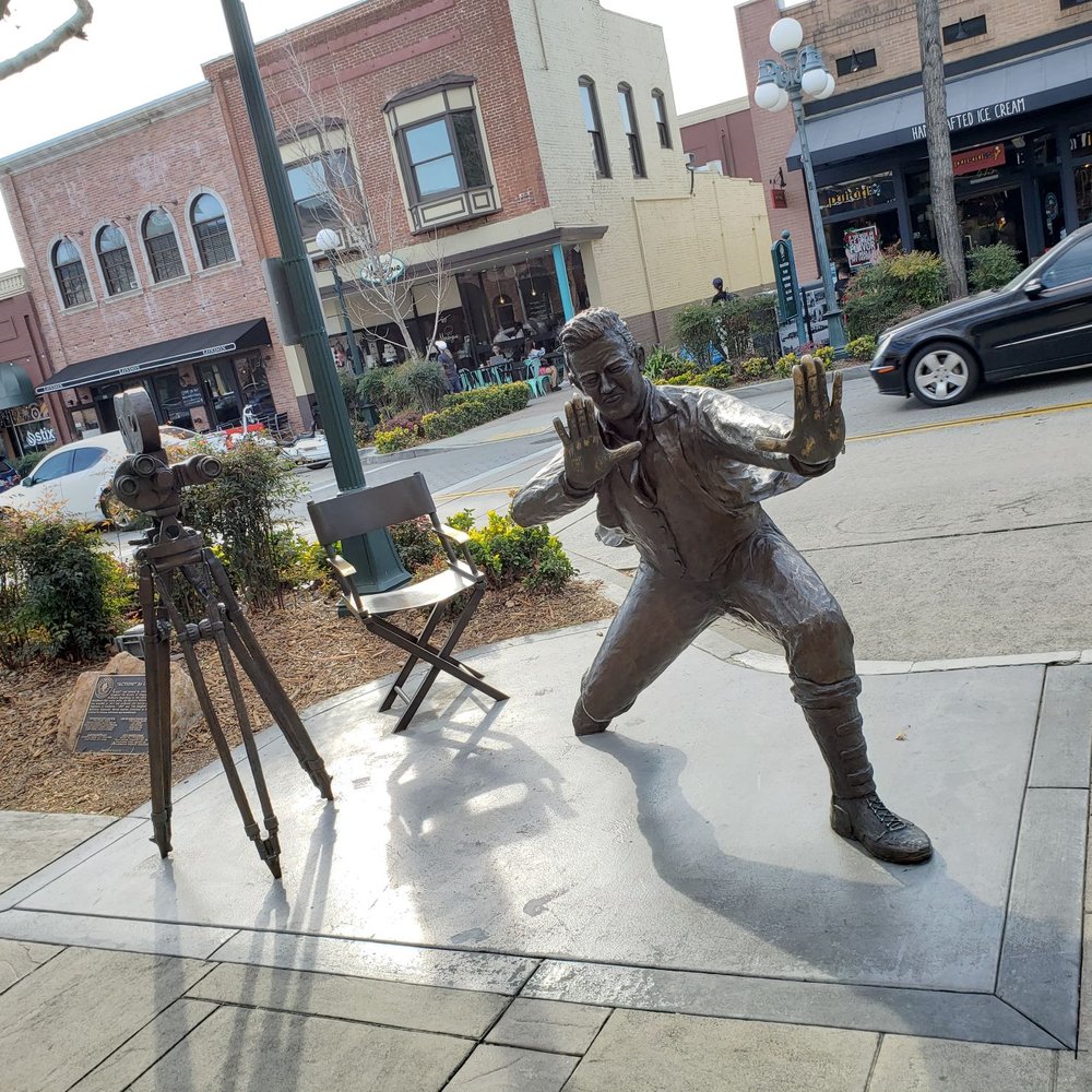 Old Town Monrovia - Cute sculptures along Myrtle Avenue - Local Flavor Near Me - Monrovia, California Old Town Monrovia - Cute sculptures along Myrtle Avenue - Local Flavor Near Me - Monrovia, California