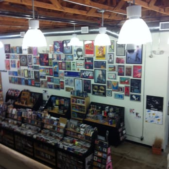 Fingerprints Music - main room / cd room - Music & DVDs Near Me - Long Beach, California