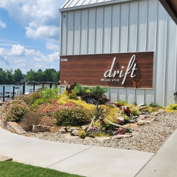Drift On Lake Wylie - Bars Near Me - Belmont, North Carolina Drift On Lake Wylie - Bars Near Me - Belmont, North Carolina