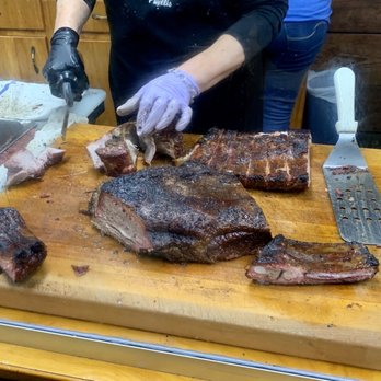 Snow's BBQ - Snow's BBQ Brisket & Snow's BBQ Pork Spare Ribs - Barbeque Near Me - Lexington, Texas