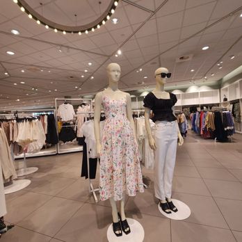 H&M - Men's Clothing Near Me - Miami, Florida H&M - Men's Clothing Near Me - Miami, Florida