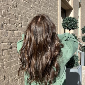 Vaia Salon and Spa - Hair Salons Near Me - Golden, Colorado