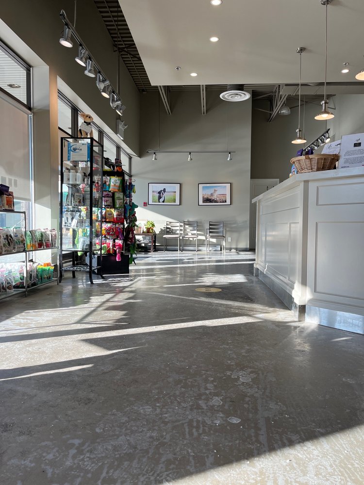 SHERWOOD PARK ANIMAL HOSPITAL Updated September 2024 275 Elm Avenue, Beaconsfield, Quebec