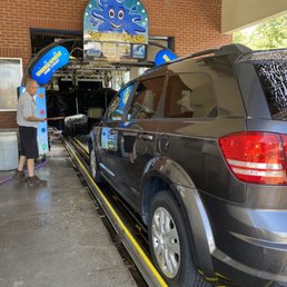 Exterior photo of Sparkle Express Car Wash - Peru, Illinois Exterior photo of Sparkle Express Car Wash - Peru, Illinois