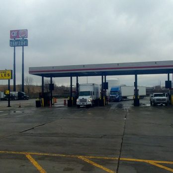 QuikTrip - truck stop from the back entrance not seen from the street the diesel pumps the parking the high-rise sign and scale - Gas Stations Near Me - Des Moines, Iowa