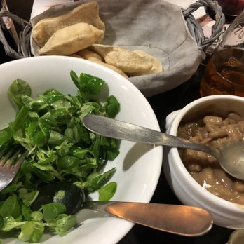 Ma Petite Fouée - Salade de mâche et haricots cuits à la graisse d'oie. - French Near Me - Amboise, 37