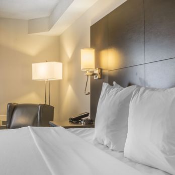 Quality Inn Leamington - Business King Room - Hotels Near Me - Leamington, Ontario