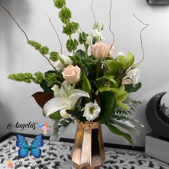 Angela's Floral Studio - Rose gold elegance - Florists Near Me - Pierson, Florida Angela's Floral Studio - Rose gold elegance - Florists Near Me - Pierson, Florida