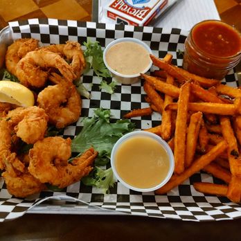 HogsHead Cafe - Fried Shrimp with Fries and Baked Beans - Barbeque Near Me - Richmond, Virginia HogsHead Cafe - Fried Shrimp with Fries and Baked Beans - Barbeque Near Me - Richmond, Virginia