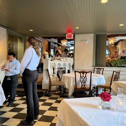 The Bernards Inn - Lower "level" of restaurant