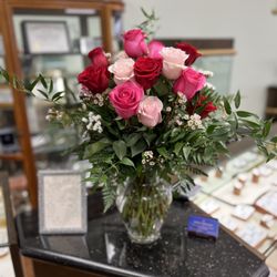 Sparrows Florist - Mixed Light Pink, Hot Pink, and Red Roses Flowers Delivered in Madison AL