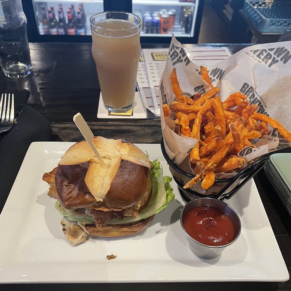 Bricktown Brewery - Bricktown Grilled Chicken Sandwich - Breweries Near Me - Springfield, Missouri