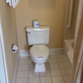Fairfield Inn Ontario - Nice clean bathroom - Hotels Near Me - Ontario, California Fairfield Inn Ontario - Nice clean bathroom - Hotels Near Me - Ontario, California