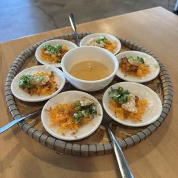 A2. Bánh Bèo Tôm Tươi - Steamed Rice Flour Cake