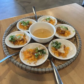 Bốn Mùa | Vietnamese Restaurant - A2. Bánh Bèo Tôm Tươi - Steamed Rice Flour Cake - Vietnamese Near Me - Sacramento, California