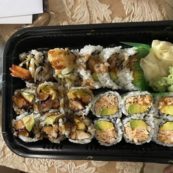 Oishi Sushi - Spicy Chicken Roll, spicy crab roll , Shrimp Tempura Roll - Japanese Near Me - Hasbrouck Heights, New Jersey