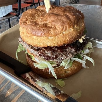Hopdoddy Burger Bar - El Diablo (gluten free bun) - Burgers Near Me - Denver, Colorado