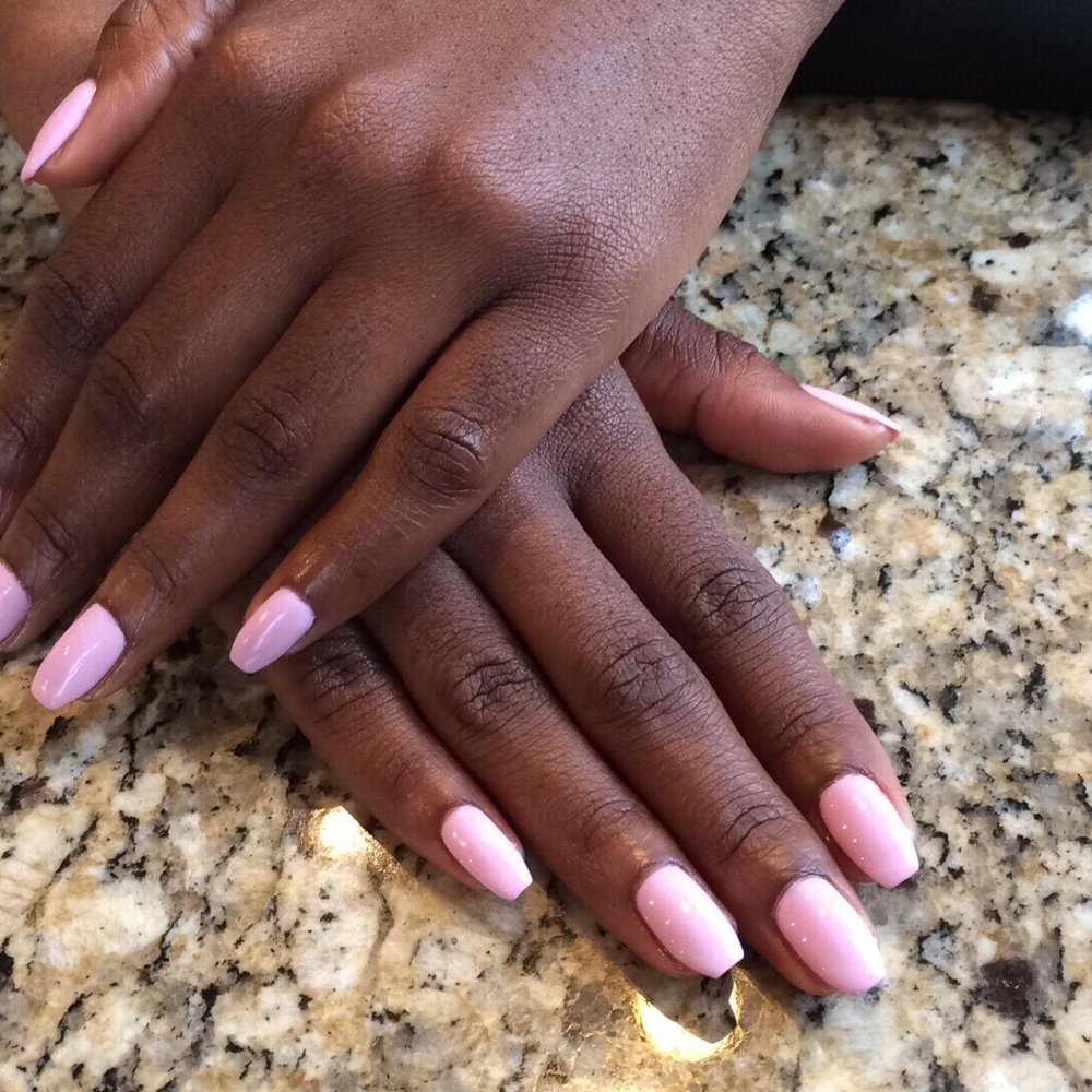 no chip manicure with coffin shape