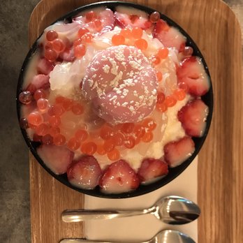 Snowl - Strawberry Snow - Desserts Near Me - Aurora, Colorado Snowl - Strawberry Snow - Desserts Near Me - Aurora, Colorado